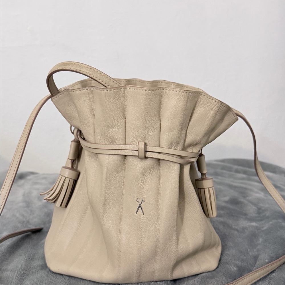 Joseph&Stacey Lucky Pleats Crossbody Ecru Beige